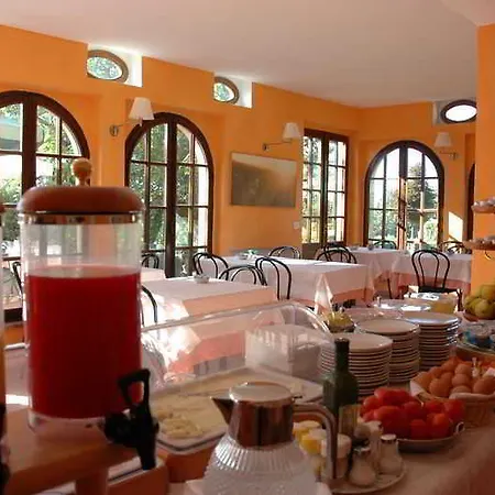 Aparthotel Casafrassi 3*